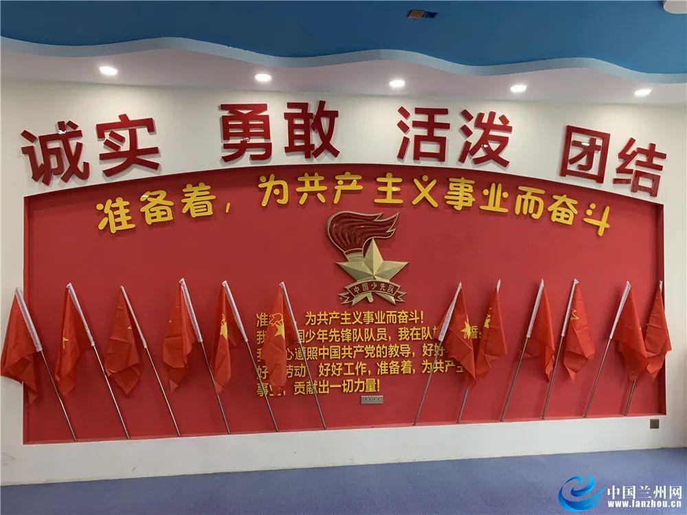 救援小犬立苏